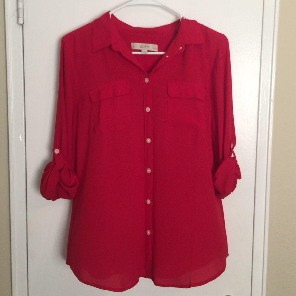 LOFT button down top!🌟